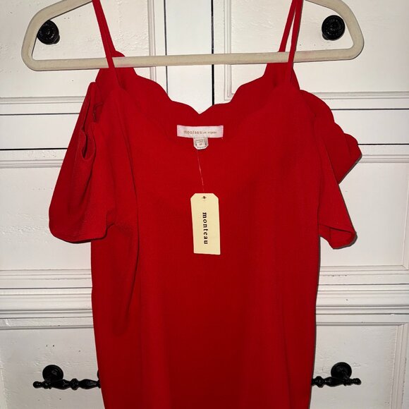 Monteau Los Angeles Cold Shoulder Top Red Size Medium NWT! - Picture 1 of 11